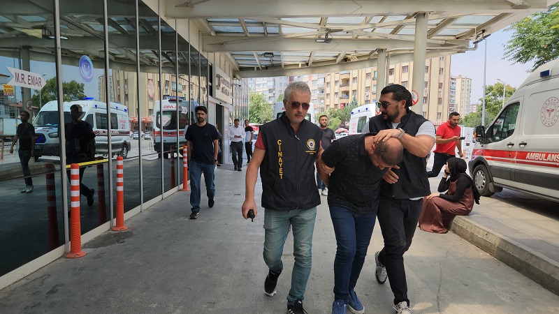 Kendisini uyaran bekçilere ateş açtı!