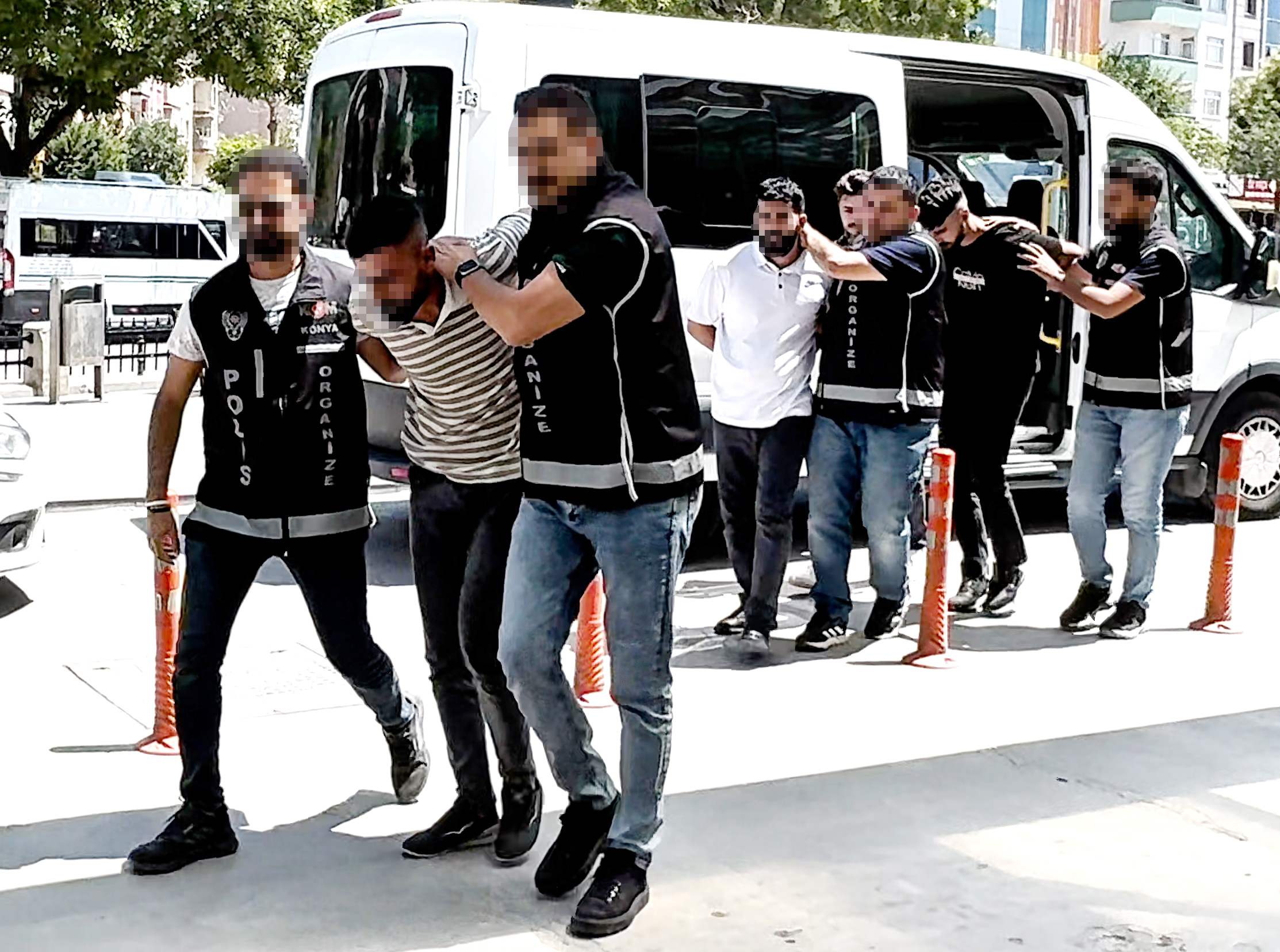 İş yerini kurşunlayan şüpheliler yakalandı