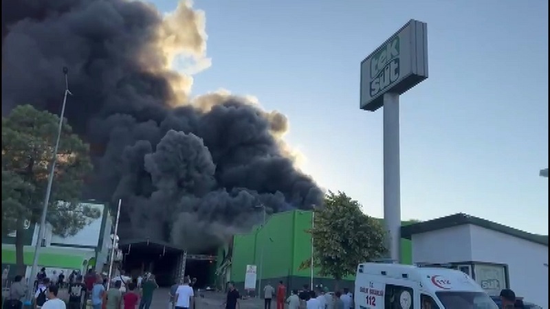 Gönen’de fabrika yangını: 2 ölü