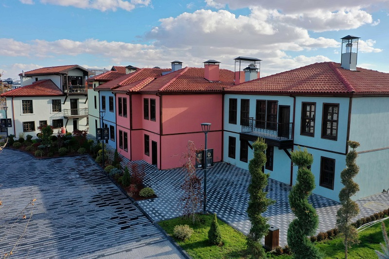 Geçmişten geleceğe zarif bir köprü