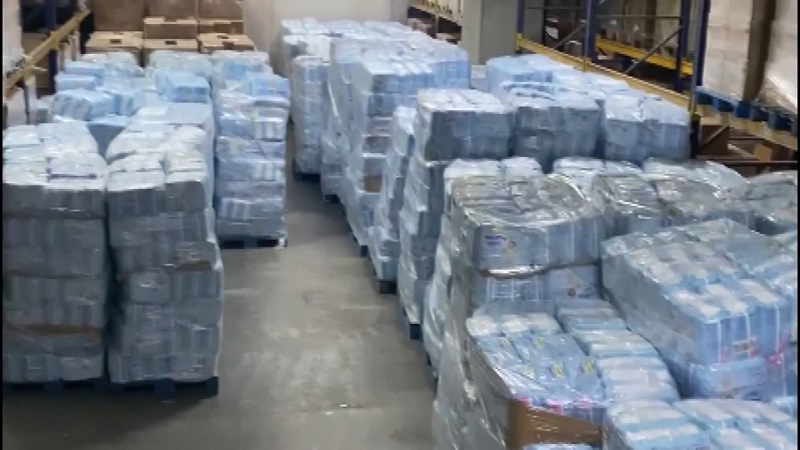 Rusya'ya ihraç edilen bebek bezlerini çaldı