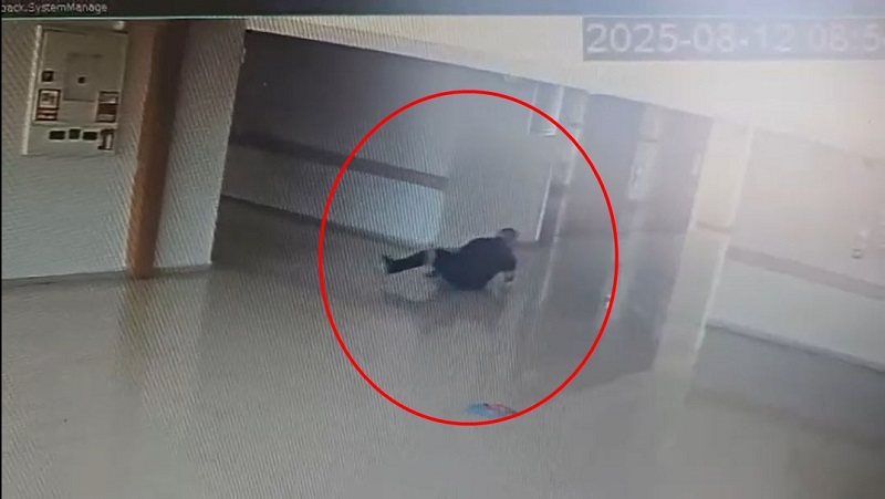 Hastaya müdahaleye giderken düştü
