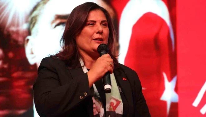 Özlem Çerçioğlu AK Parti'ye katılıyor