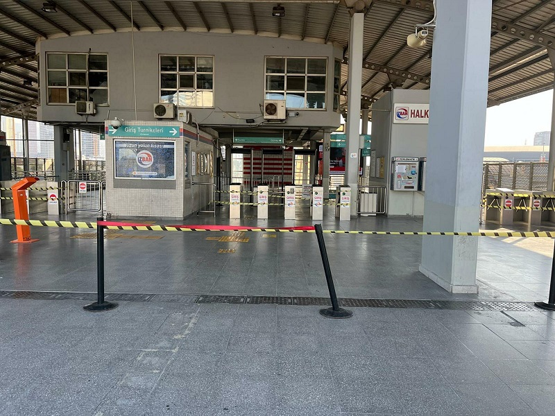 İZBAN'da memurlar iş bıraktı