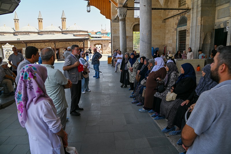 Selçuklu Belediyesi yaşlıları ağırladı