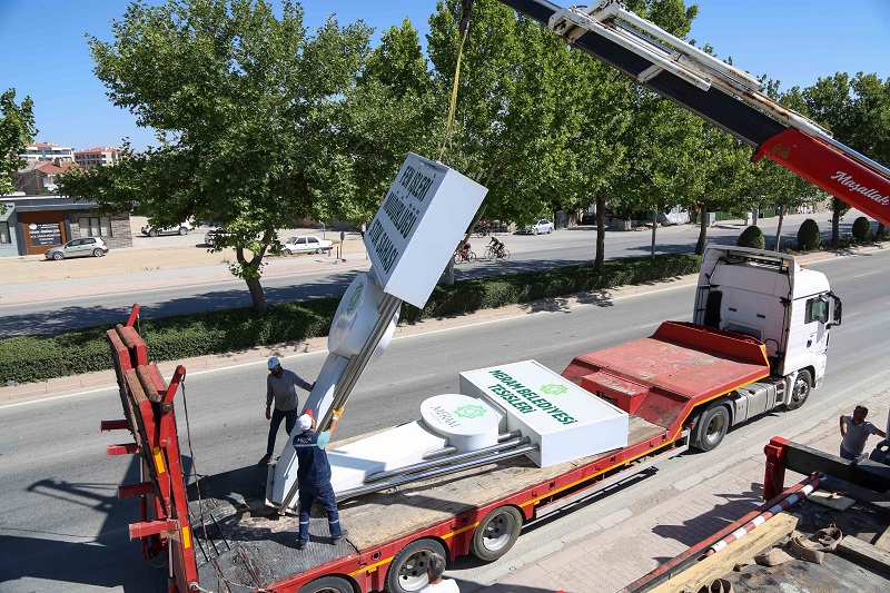 Direkli tanıtım panoları kaldırılıyor