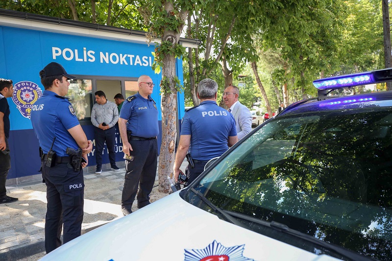 Bu caddede güvenlik önlemleri artırılıyor