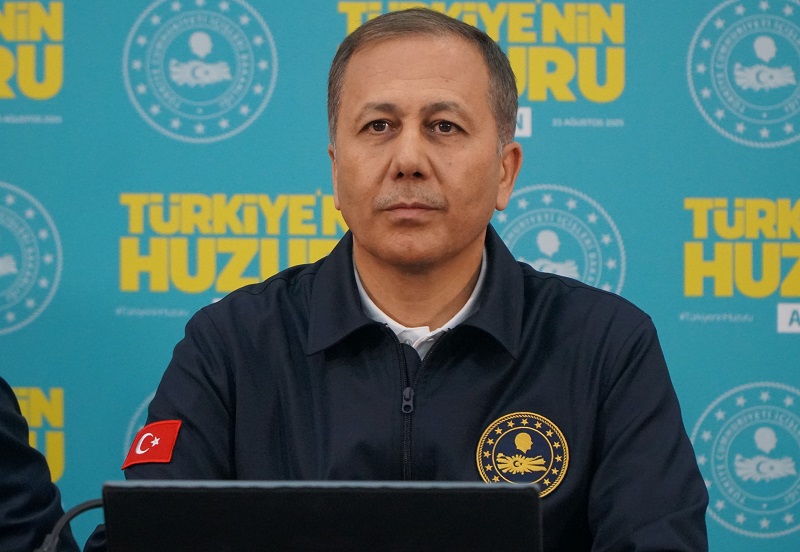 "Terörsüz bir geleceğe emin adımlarla ilerliyoruz"