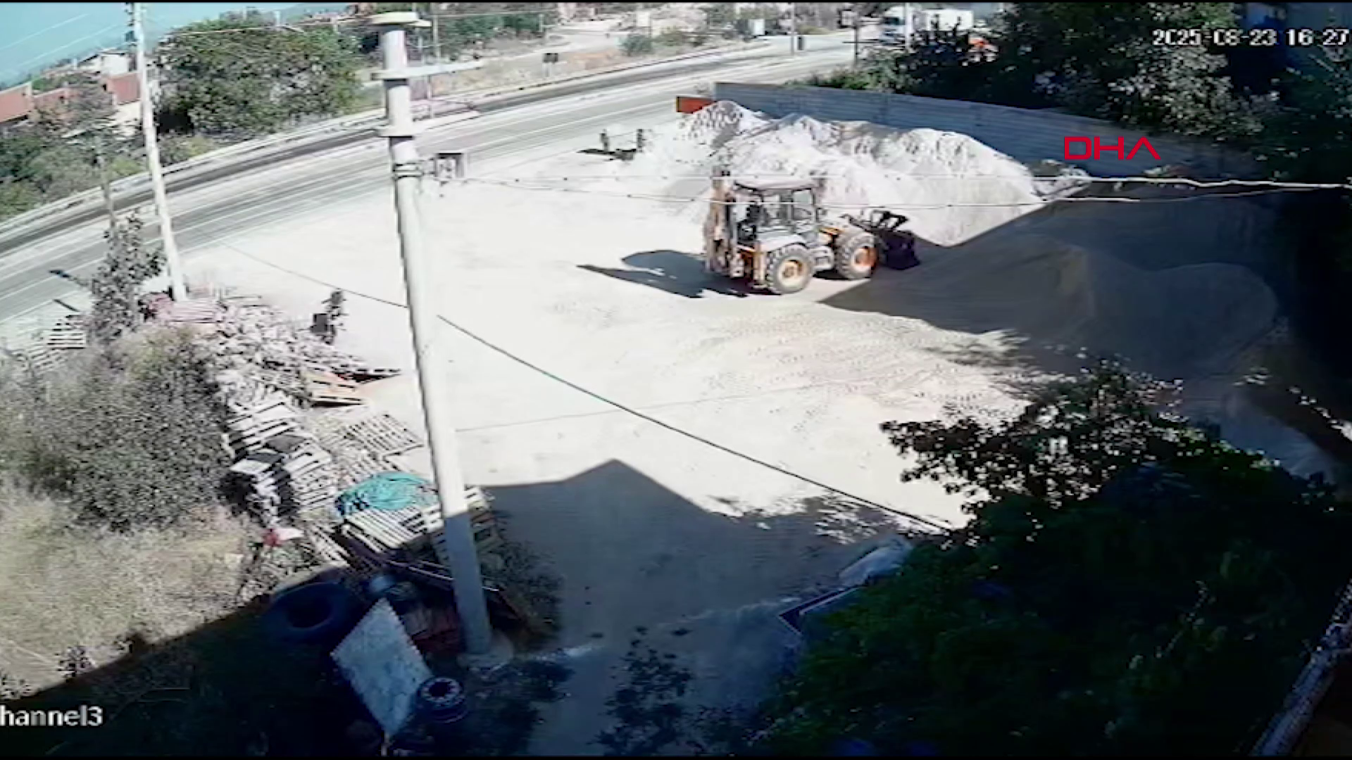 3 kişinin öldüğü kaza kamerada