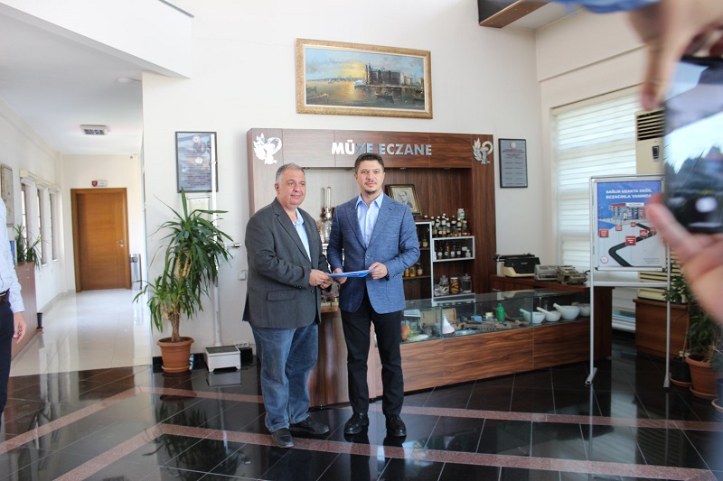Milletvekili Özboyacı eczacıların sorunlarını dinledi