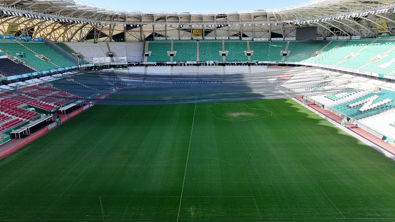 Konya stadyumu milli maça hazırlanıyor