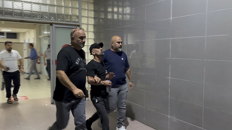 Aranan şahıs düğünde yakalandı
