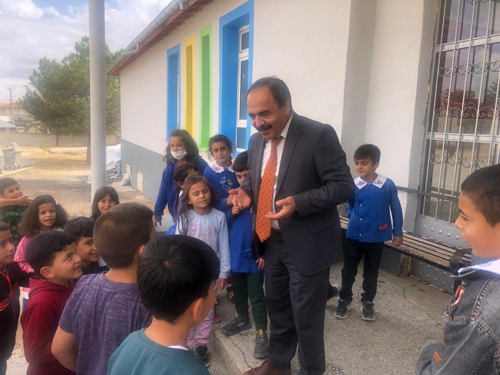 İlçe Milli Eğitim Müdürü İşcan'dan okul ziyaretleri