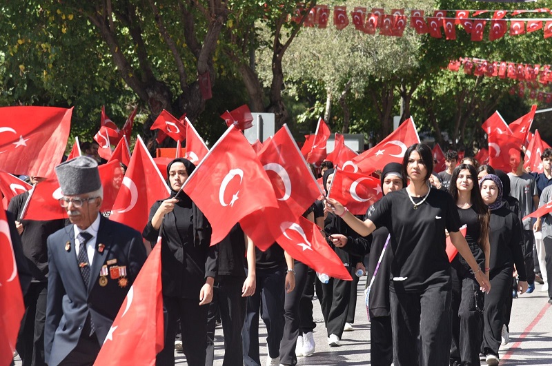 Konya'da Zafer Bayramı coşkusu