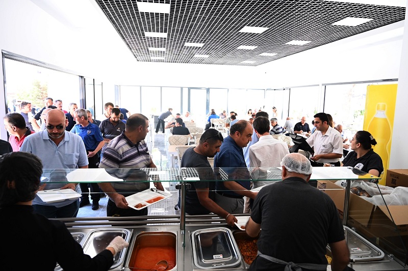 Bu lokantada 3 çeşit yemek 80 lira