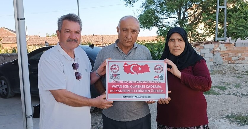 Şehit ve gazi ailelerini ziyaret ettiler