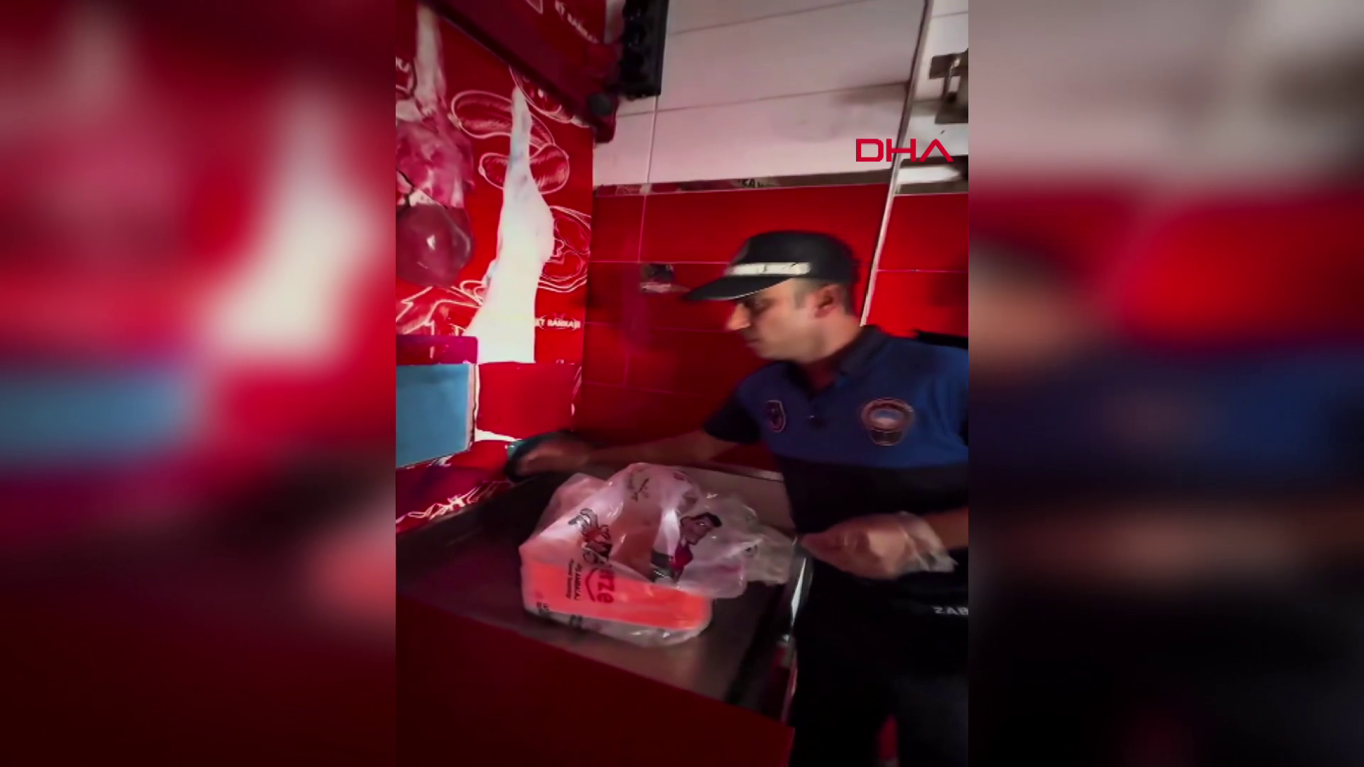 Bozuk etleri kıymaya karıştırıp sattılar!