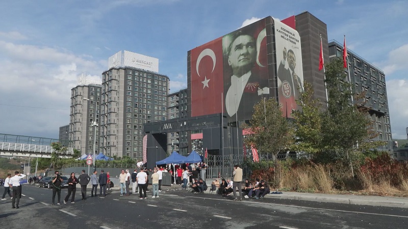 CHP'den İstanbul il binasını kapatma kararı