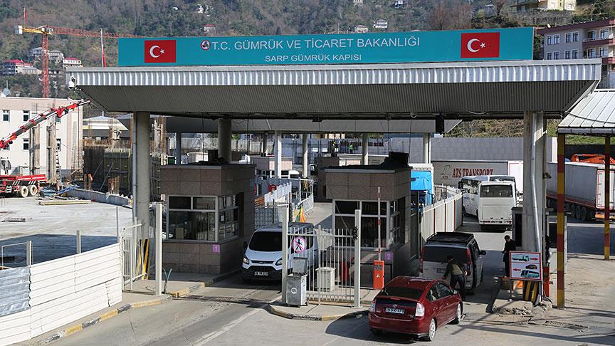 Gümrüklerde 757 kilo likit metamfetamin geçirildi
