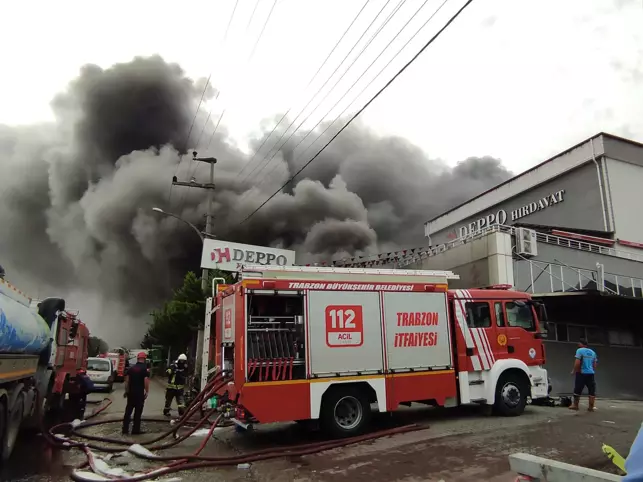 Trabzon’da alışveriş merkezinde yangın