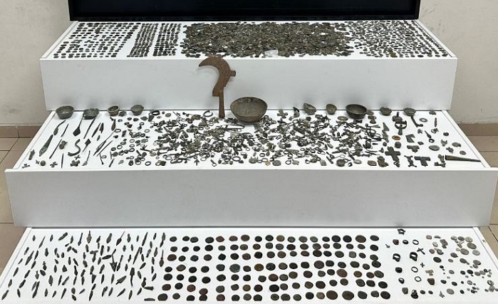 Yurt dışına kaçıramadan yakalandılar!