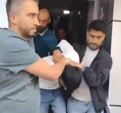 Cezaevi firarisi bazanın altında yakalandı