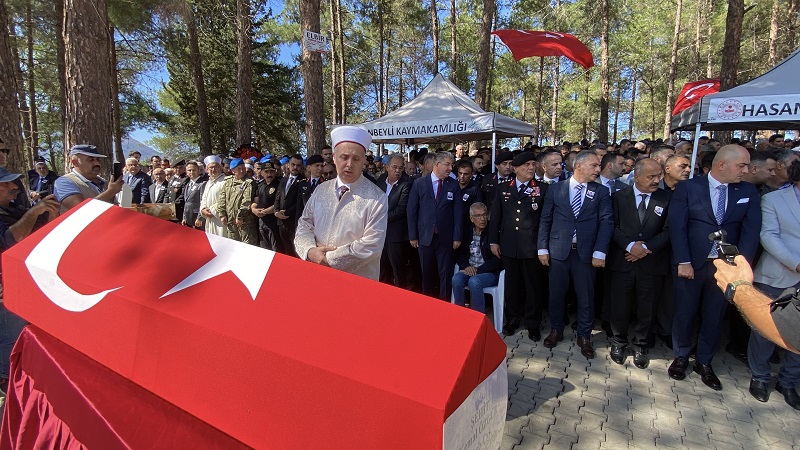 Kazada şehit olan astsubay toprağa verildi