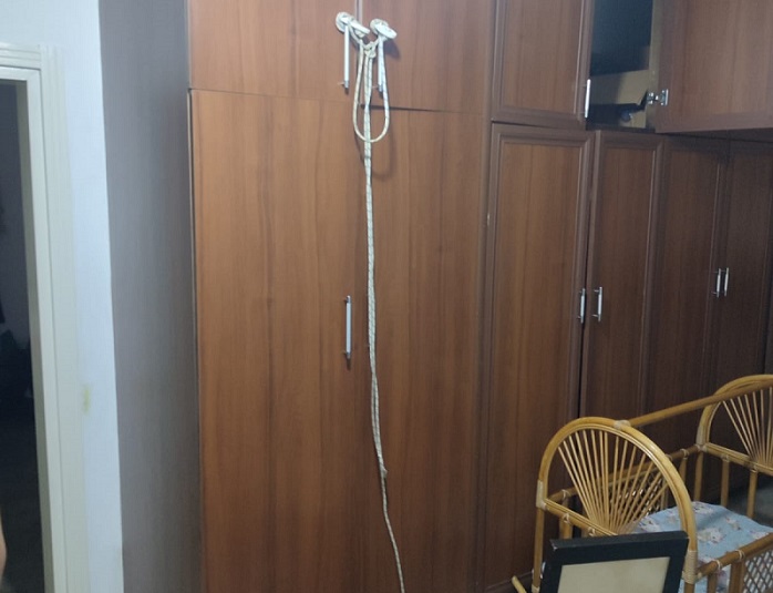 2 çocuk annesi evde ölü bulundu