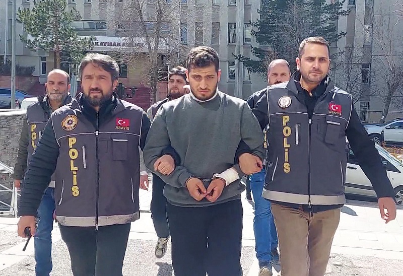 Eşini boğarak öldürmüştü