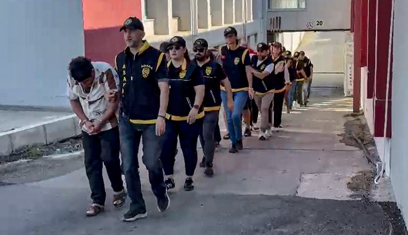 Adana'da fuhuş şebekesi çökertildi