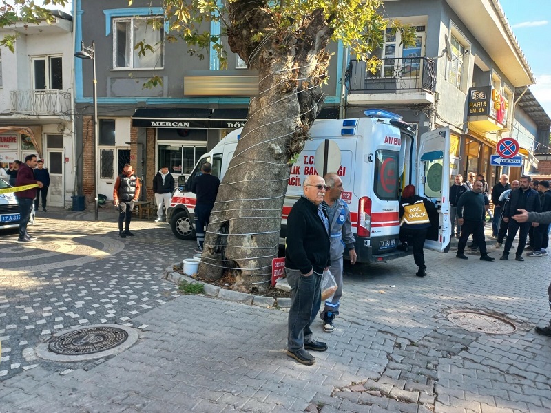 Eşini çalıştığı iş yerinde öldürdü