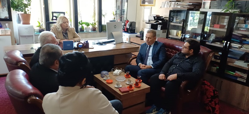 Kaymakam Yılmaz özel çocukları ziyaret etti