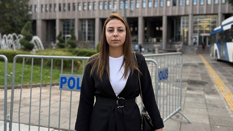 Banka kartını arkadaşına verince olan oldu!