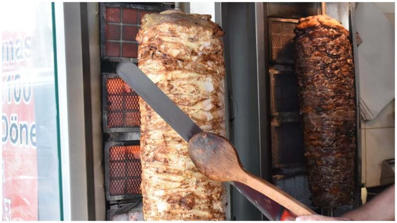 Kocaeli'de 'zehirleyen tavuk döner davası'