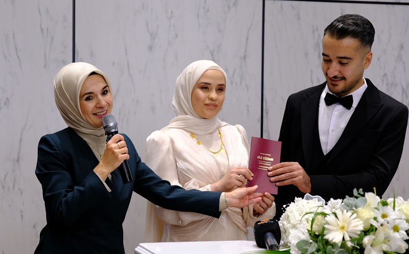 Bakan Göktaş nikah şahidi oldu