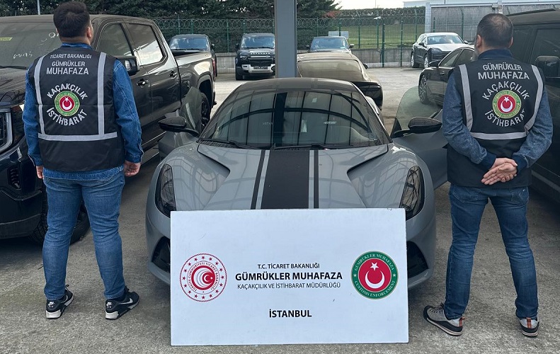288 milyon TL değerinde lüks araca el konuldu