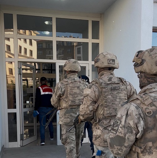 Sosyal medyada bomba yapmayı öğrettiler!
