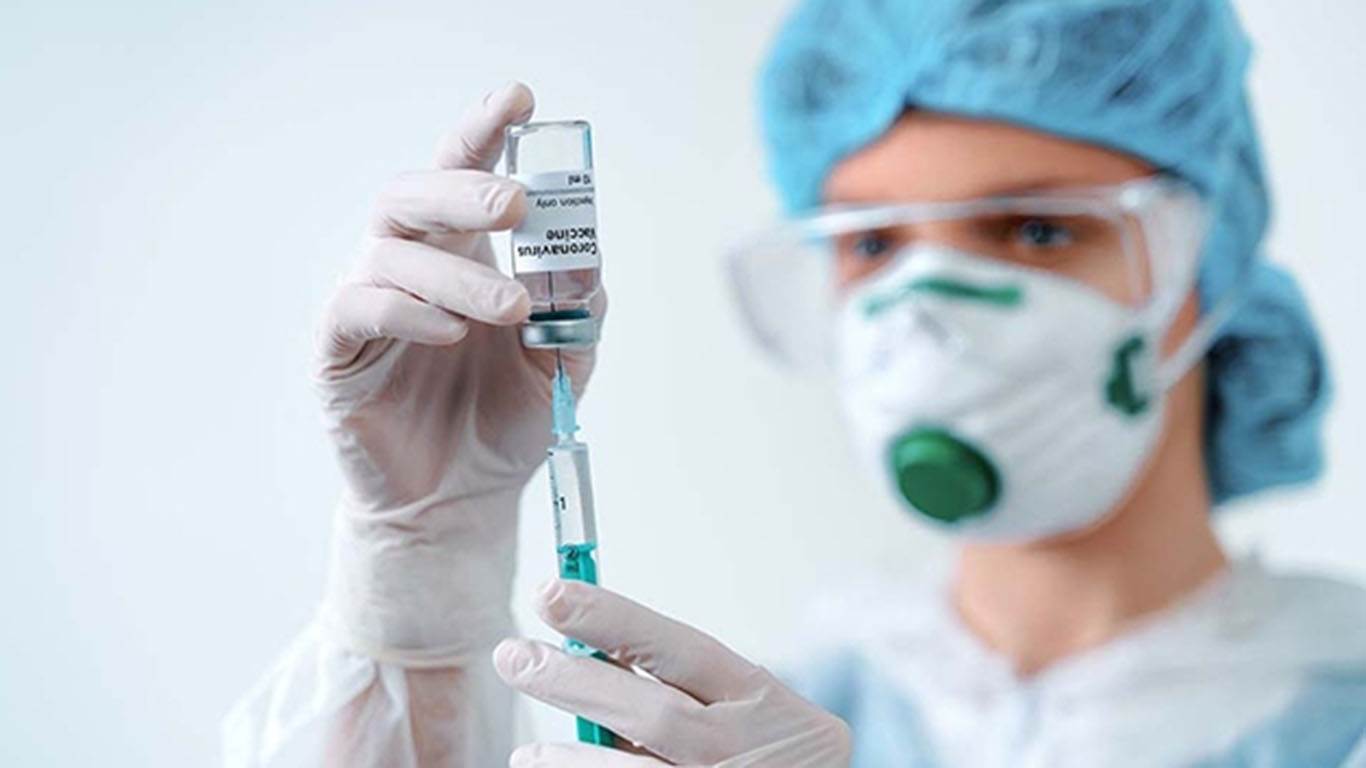 Negatif ve aşılı temaslıya karantina yok