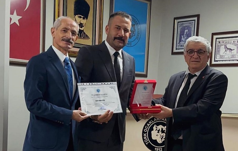 Konyalı işadamına hizmet ödülü