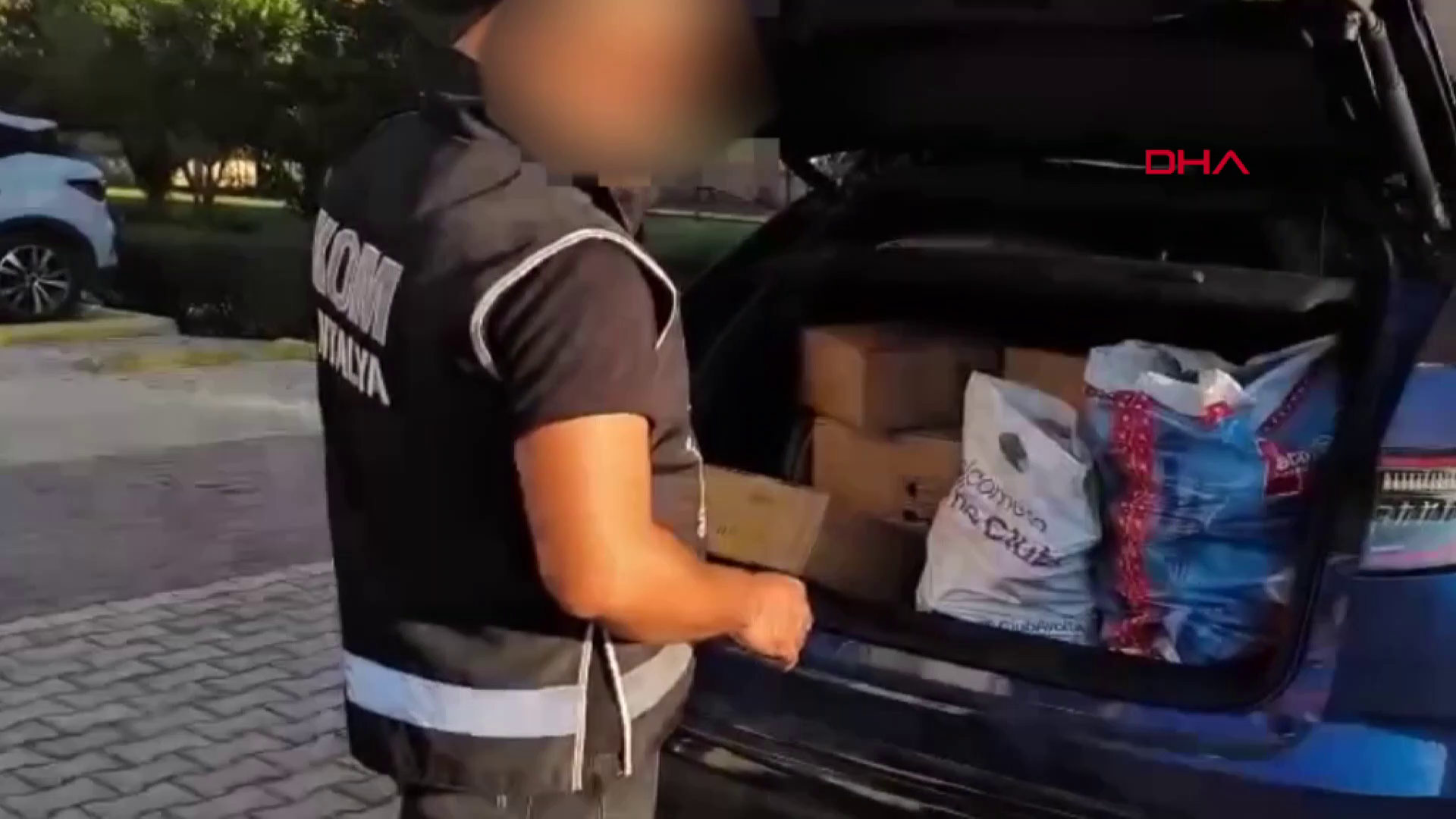 Antalya Havalimanı'nda zimmet operasyonu
