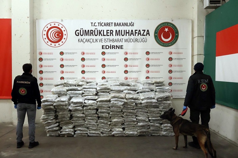 524 kilo uyuşturucu ele geçirildi