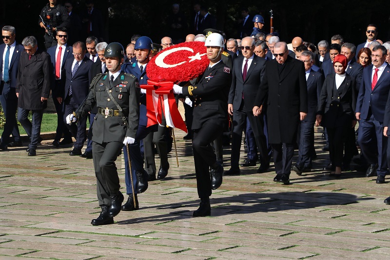 Devlet erkanı Anıtkabir'de