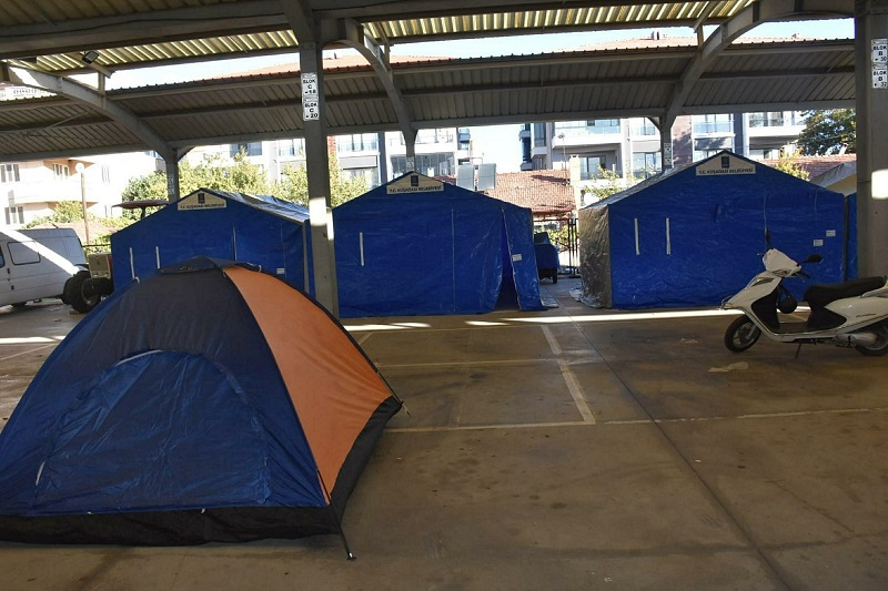 Sındırgı halkı deprem korkusunu atamıyor