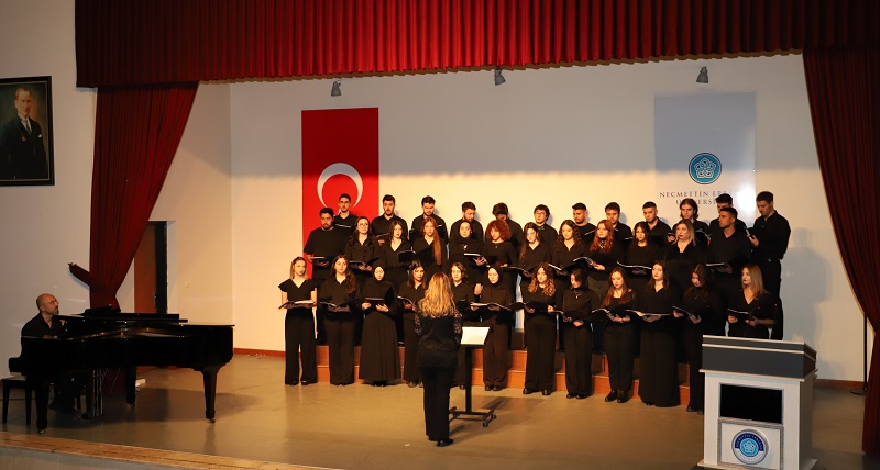 29 Ekim coşkusu NEÜ sahnesinde yankılandı