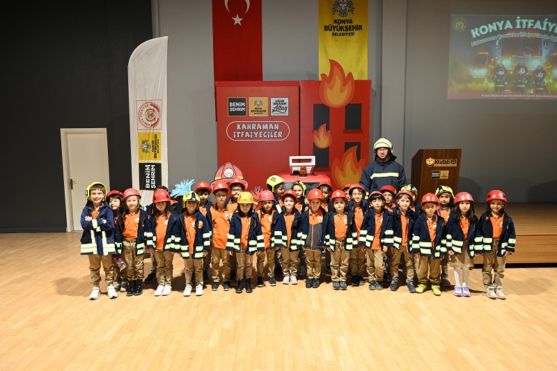 Minikler afetlere karşı bilinçlendiriliyor