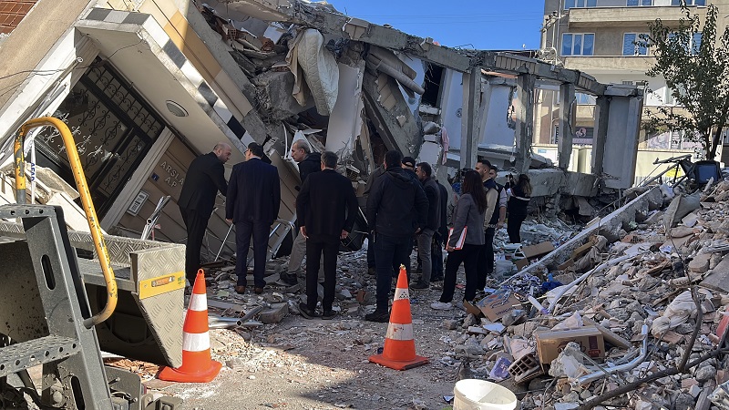 Enkaz incelemelerden sonra kaldırılacak