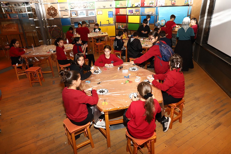 Binlerce öğrenci bilimle buluşuyor