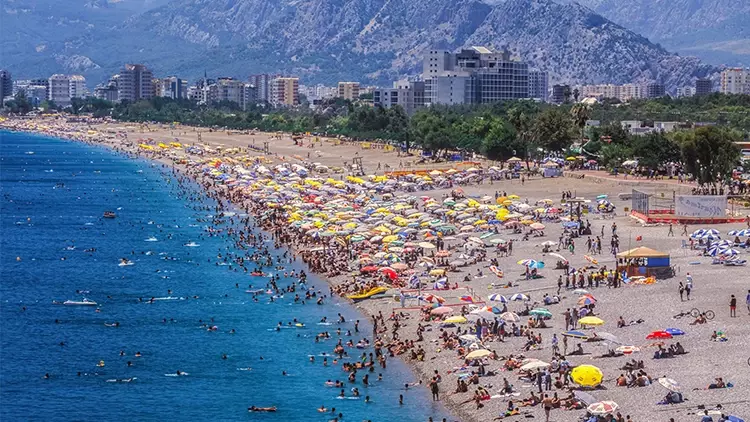 Turizm geliri yüzde 3,9 arttı