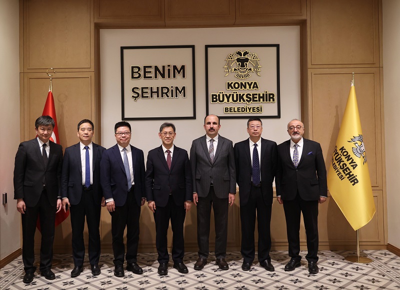 Şiyan Belediye Başkanından Altay'a ziyaret