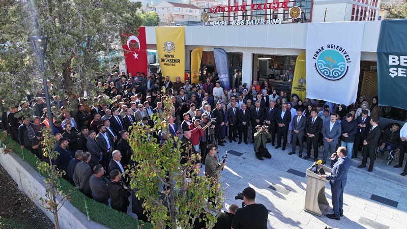 Başkan Altay Yunak'ı ziyaret etti